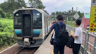 JR五能線GV-E400系T221編成 ウェスパ椿山駅発車