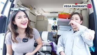 Ghea Youbi Pedangdut Seksi Cerita Lucu Bawa Apa Aja Di Mobilnya