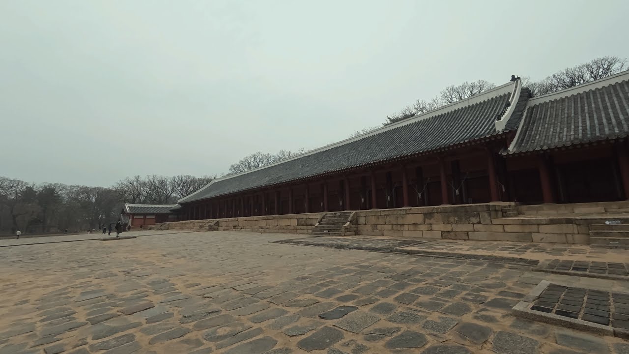 Korea Walking Tour from Changdeokgung to Jongmyo 4K (Shot on DJI Osmo Actioin6)