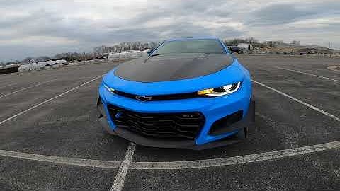 Camaro zl1 1le outside video diode dynamics smoked side marker lights, xp80 turn signals turned on.