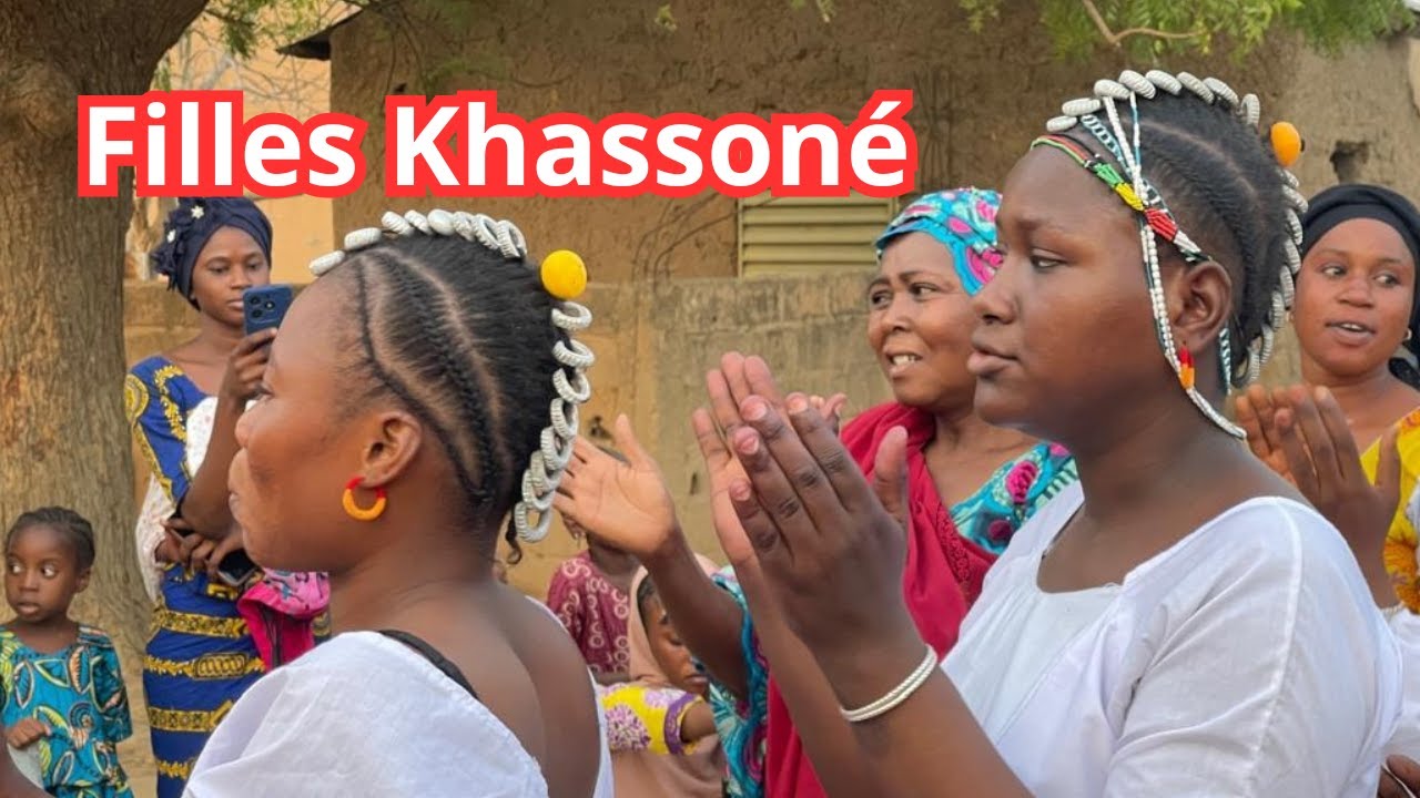 KAYES  Au Cur de la Tradition  Lquipe de la Radio Rurale  Koumba Mamadiya