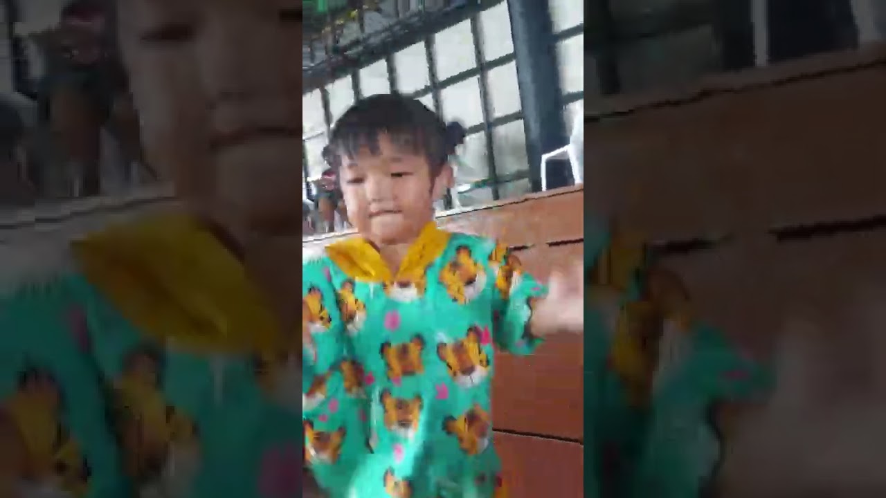 เจ๊เรนนี่  l  ส่ายเอว ส่ายเอว ส่ายเอว่ายเอว สาละวันส่ายเอวส่ายเอว ส่ายเอว ส่ายเอว  🐘