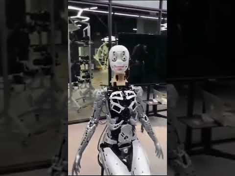 Girl robot 👧