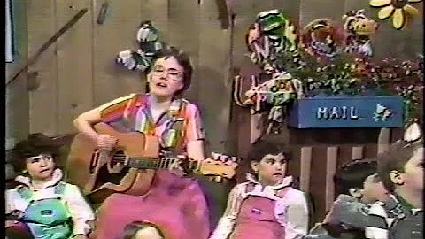 Sonny Farms with Aunt Patsy: 1987 episode "Colors"