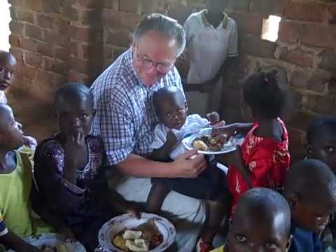 Feeding of Orphans and the Poor in Uganda with Sho...