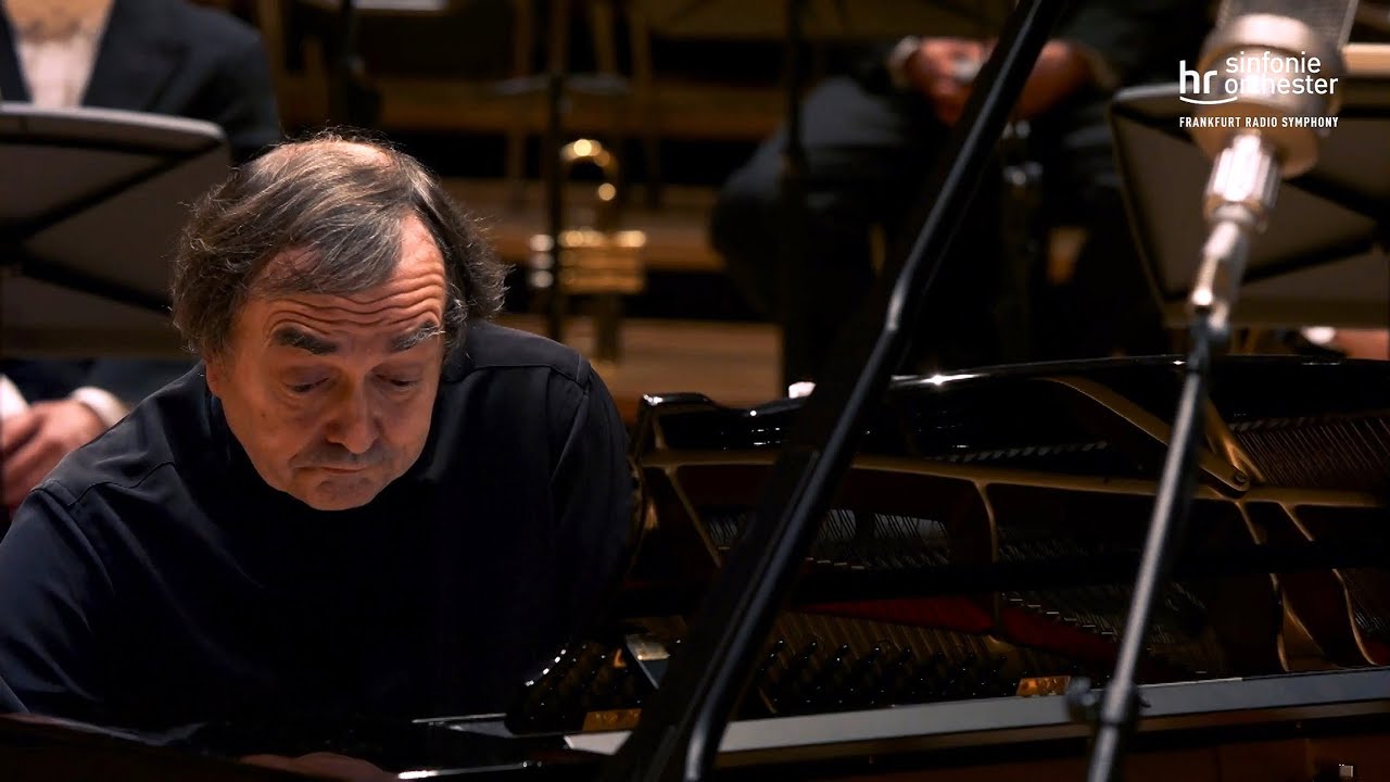 ピエール＝ロラン・エマール（Pierre-Laurent Aimard）のしなやかな 