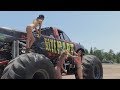 Bigfoot  monster truck - монстры на огромных колесах.