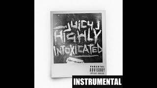 17 - Juicy J - Get Back ft T Shyne & Slim Jxmmi Prod by Wheezy & TM88 (Instrumental)