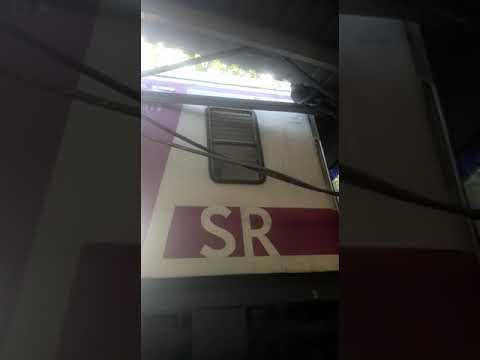 சென்னை - கடற்கரை ரயில் நிலையத்தில் மின்சார ரயில் தடம் புரண்டு விபத்து - காணொளி 2...