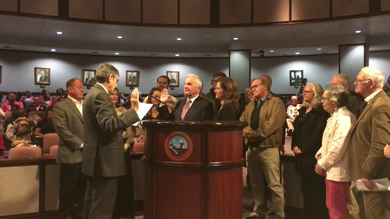 Rick West is sworn in as Chesapeake's mayor YouTube