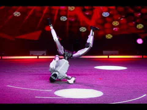 Robot bailarín causa caos en restaurante Hot Pot de California