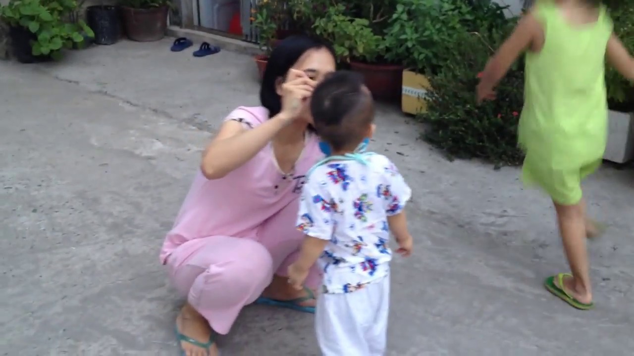 Nghé tập đi