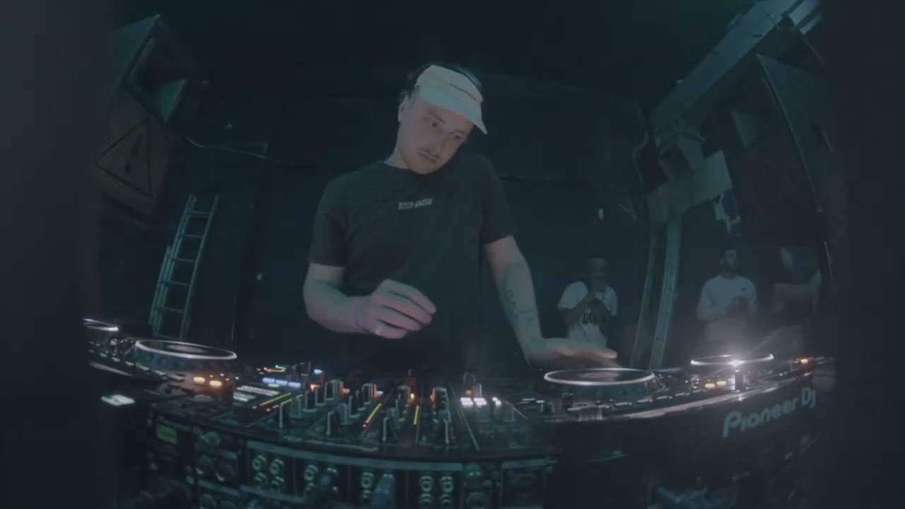 umbra - Flexout X Vandal @ Lakota (12.09.2025)