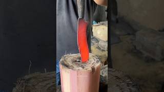 Unbelievable! This spear is hardened using a banana stem #blacksmith #handforged #traditional