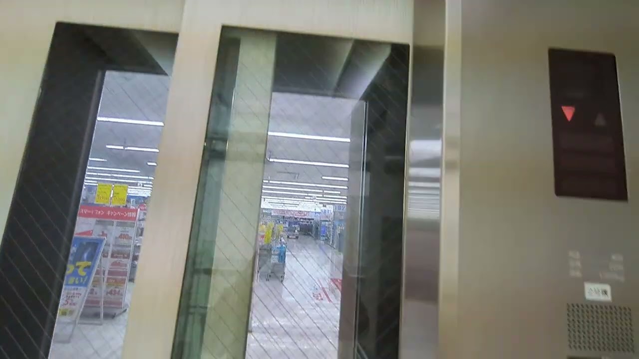 神戸ハーバーランドumieノースモールのエレベーター（2号機）