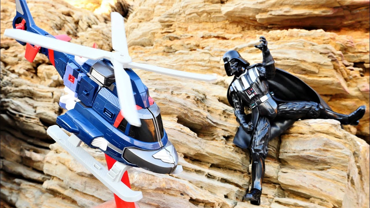 Tobot Darth Vader’in tarafından kaçırılmış. Nail baba ile oyun