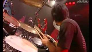 Download Lagu Estranged - Masa (MTV @ Muzik25) MP3