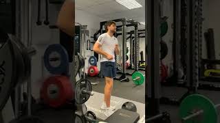 Niall Horan dancing at the Gym! #foryou #niallhoran #niall #nialler #foryourpage #niall_horan