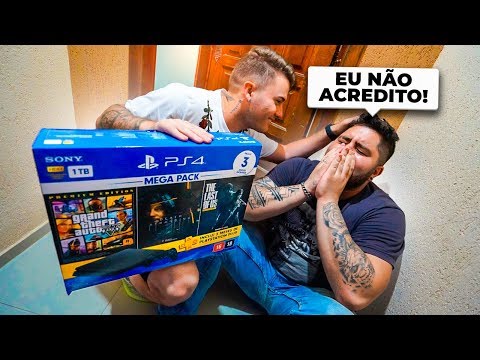 VEJA A REAÇÃO DO MEU PRIMO AO GANHAR UM PS4 DE ANIVERSÁRIO