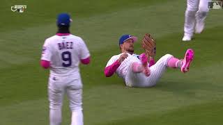 Kyle Schwarber's Sliding Grab
