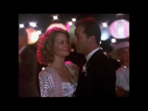 Uptown Girl - Moonlighting - Maddie and David