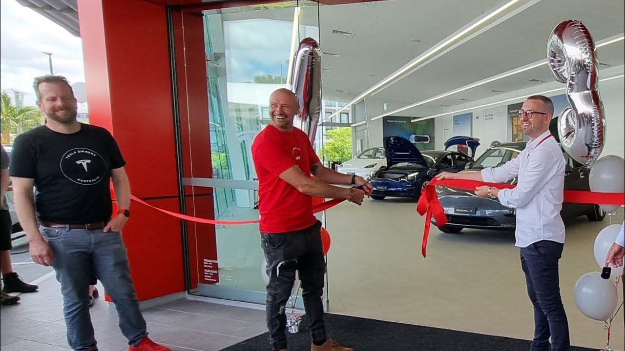 Grand opening of Tesla store at Upper Mt Gravatt YouTube