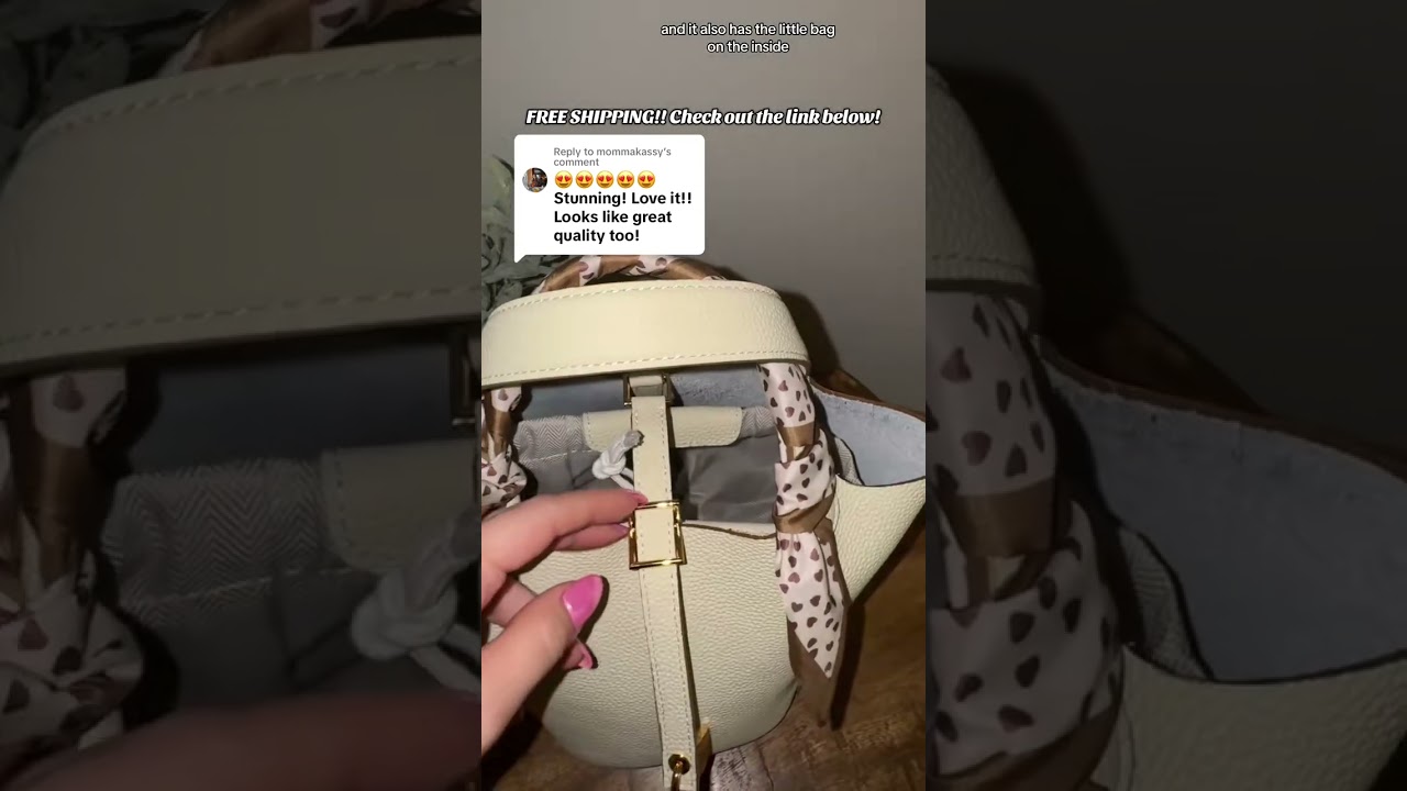 Discover This Stunning Leather Purse Today! 