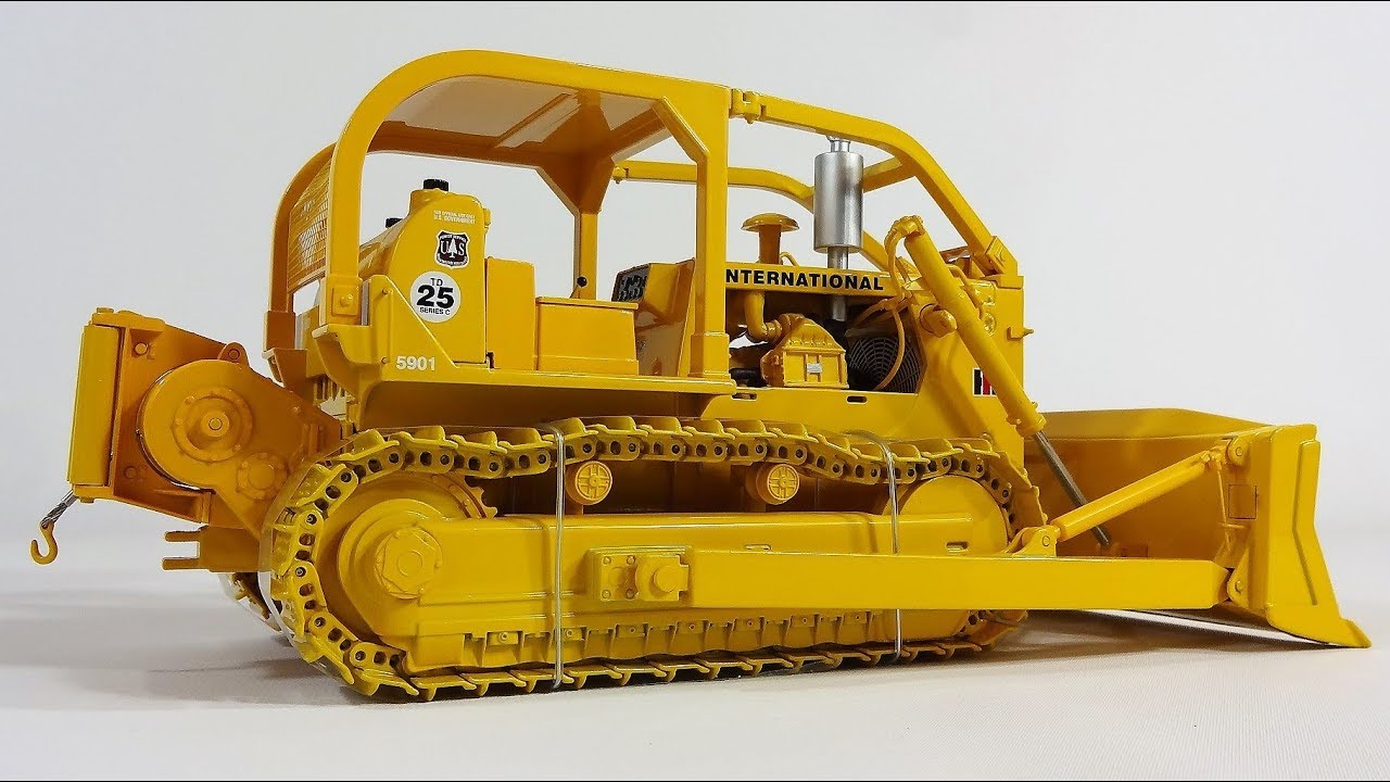 1/25 ファーストギア インターナショナル 175 クローラー