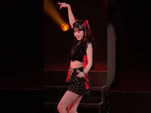 #juicejuice #盛れミアモーレ #川嶋美楓 #推しカメラ #即アモ #amore #mifu_kawashima #fancam “Concert 2025 Queen of Hearts”