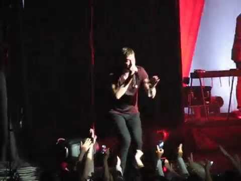 Rob Thomas - This is How a Heart Breaks - YouTube