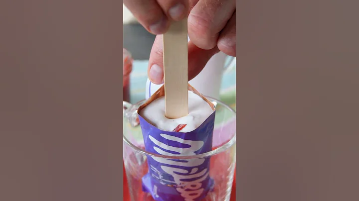 Creamy, crunchy homemade chocolate raspberry ice cream bar! 🍫🍦🤩 #shorts #icecream #dessert