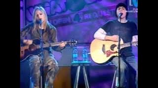 Avril Lavigne-My Happy Ending,Sk8er Boi,Take Me Away -Live @ ChannelV whatUwant [08.17.2004]Part 1/2