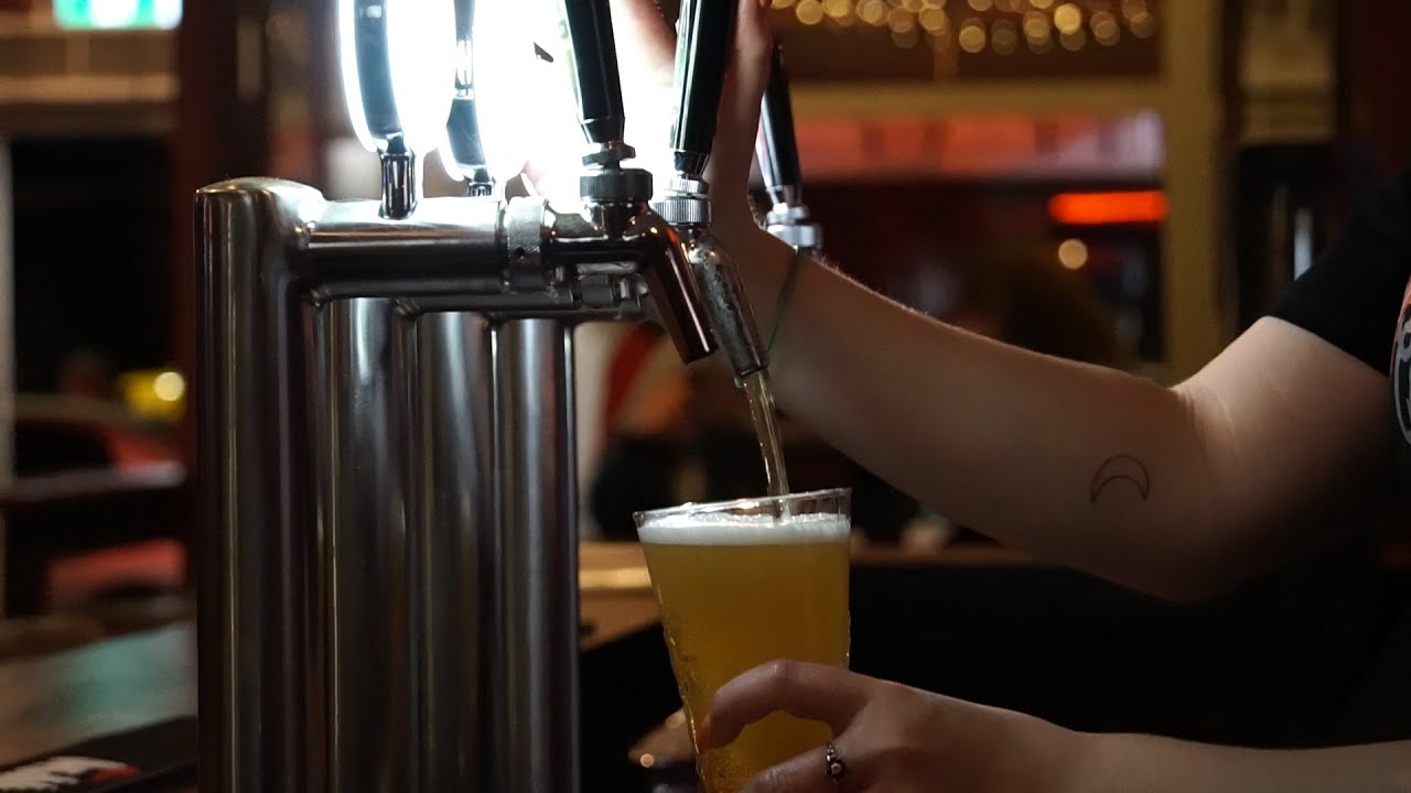 Jingo at Wellington Sports Cafe YouTube