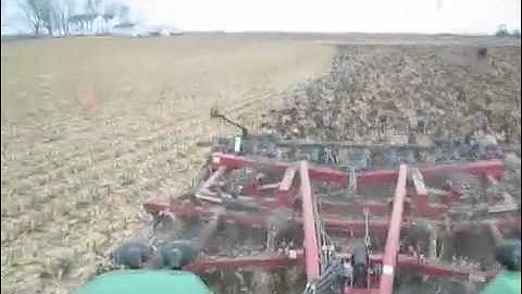 John Deere 9420 ripping cornstalks