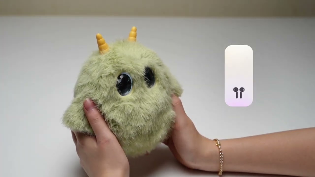 How to adjust Unee's volume?