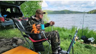ВЕСЁЛАЯ ПОЕЗДКА на ВОДОЁМ с УДОЧКОЙ и ПОДРУГОЙ😂. ДЕЛИКАТЕС от ЛОСЕЙ и НОЧЬ с КОМАРАМИ-ЛЮДОЕДАМИ