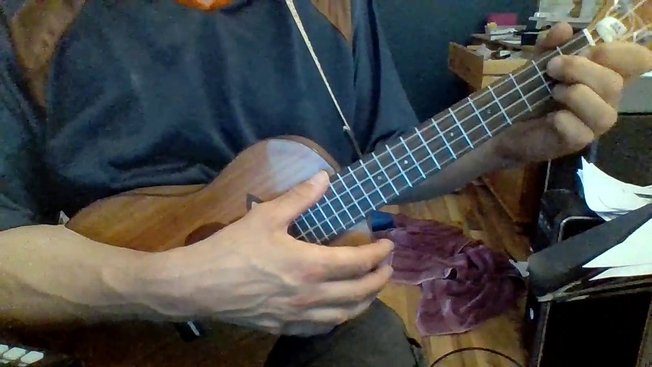 La Vie En rose beginner Ukulele fingerpicking tutorial (slow walk thru