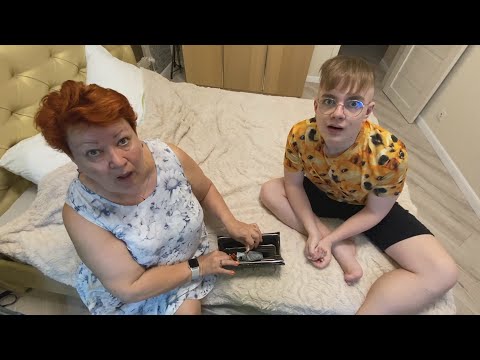 Мы НАШЛИ это! ТАЙНЫЕ СЧЕТА Бабушки! ВОТ ЧТО ИСКАЛ ВАСЯ! Сериал Вася Отличник Лайф