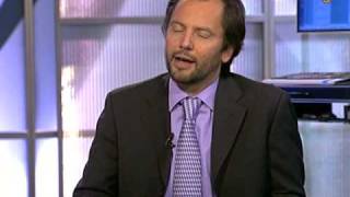 Zingales Says Breakup of Large Banks `Not Unreasonable': Video