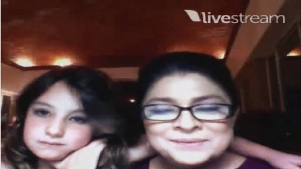 Gaby , VicToria Ruffo Twitcam 31-12-2010 2ªparte