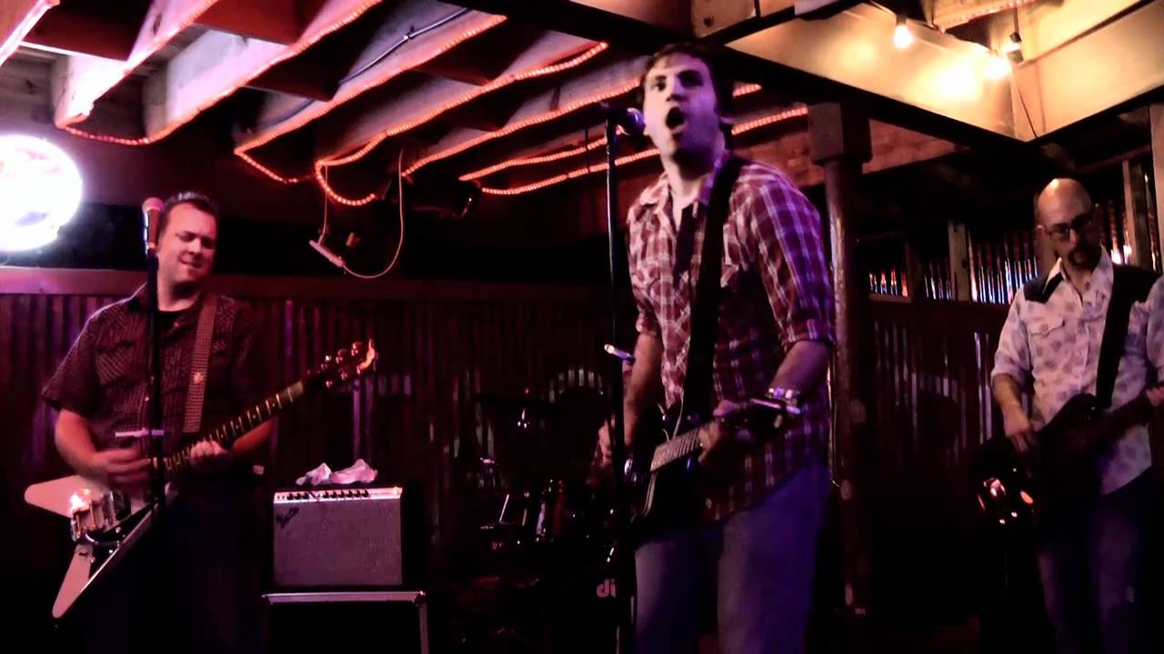 Austin Collins `Sin City' ( Flying Burrito Brothers ) YouTube