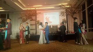 JS prom queen and king last dance