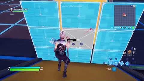 1v1 ing My friend (first YouTube Video)