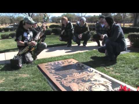 Pantera Dimebag Darrell Abbott Gravesite Jamming with Bobby T