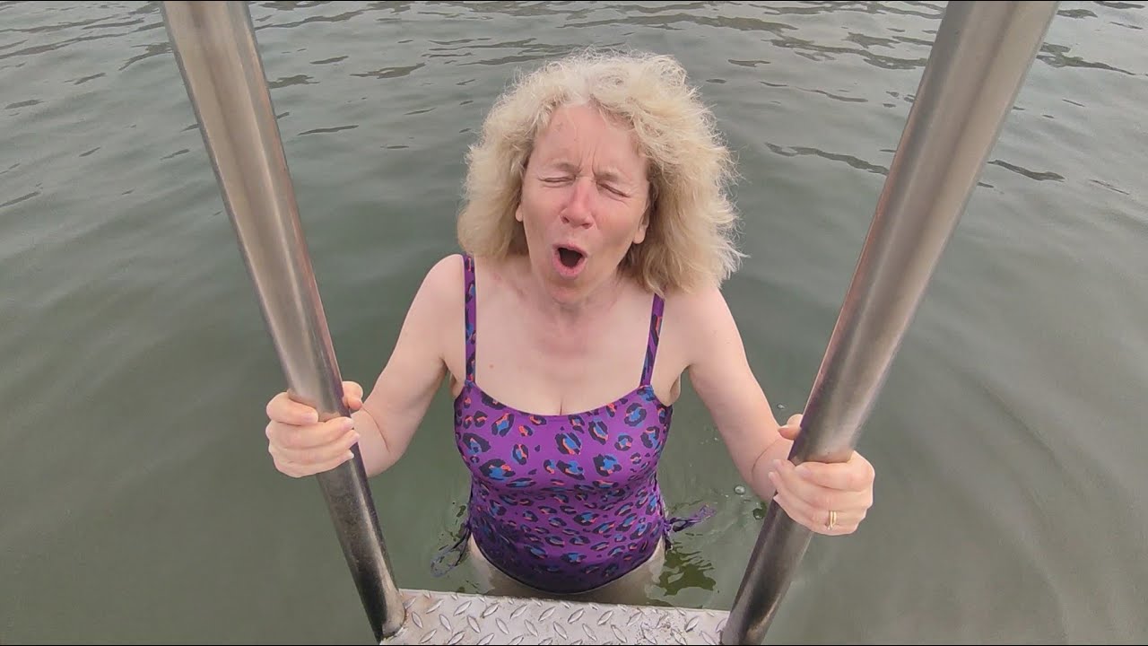 A Chilly Dip in Bude Sea Pool and a wet weekend on Dartmoor! - YouTube