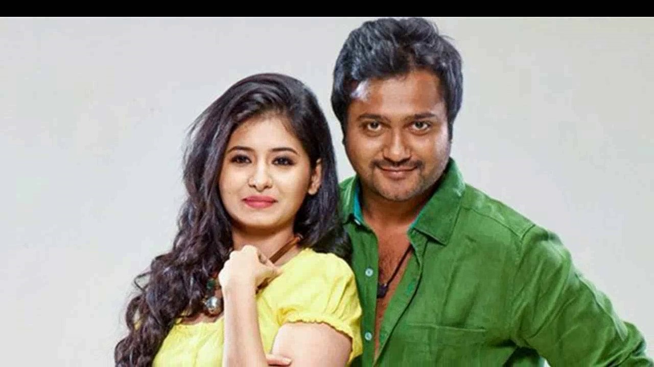 Actress Reshmi Menon Bobby Simha Wedding Gallery