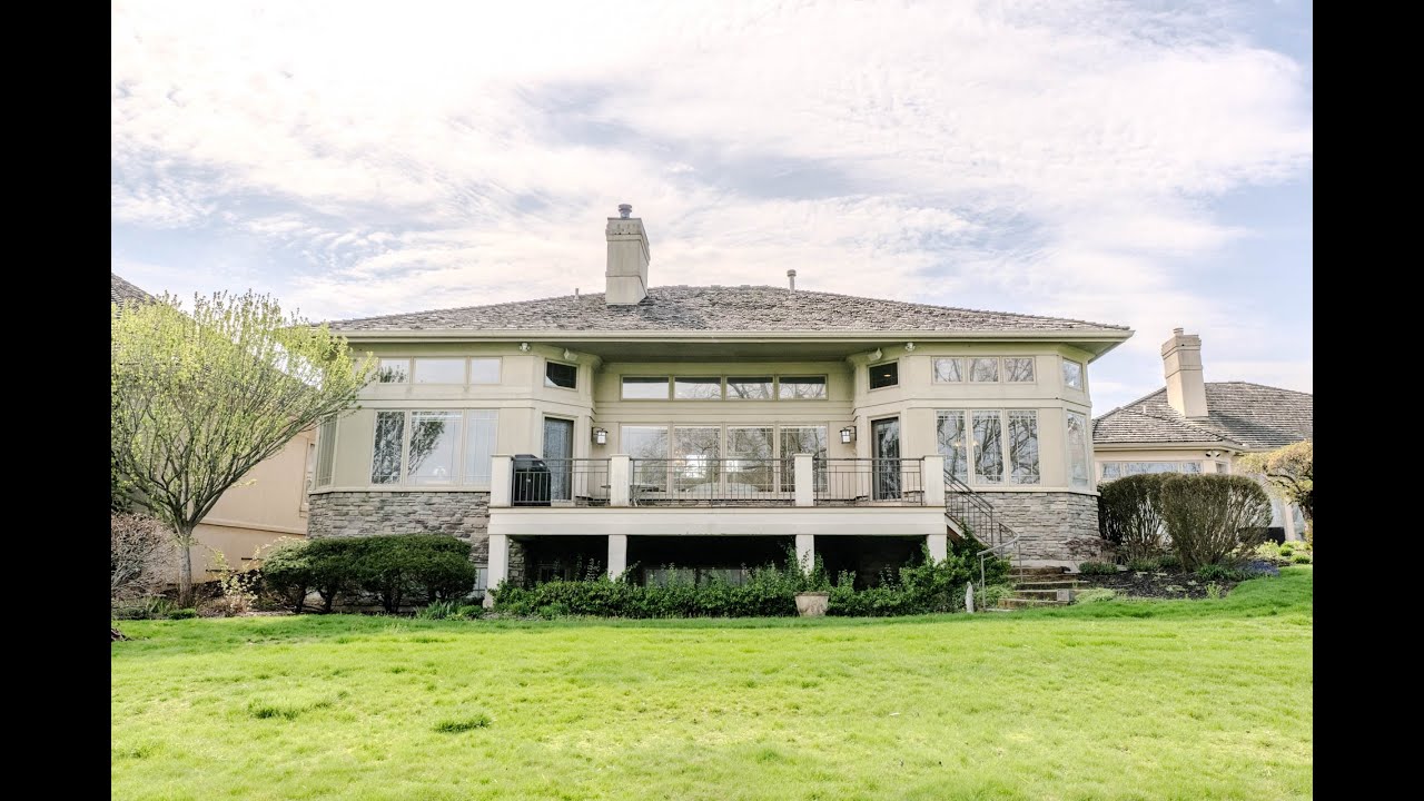 29 Governors Club Dr. Xenia Ohio