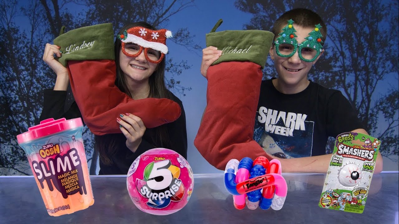 What's in our Christmas Stockings? Top Holiday Toys from Zuru!