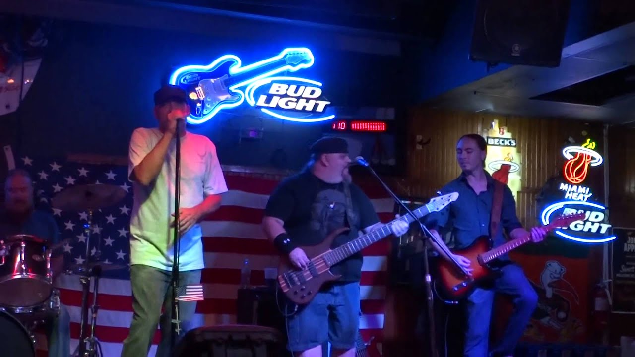 Little Hoolies Open Mic Jam Night Band 722015 Please Tell Me Why