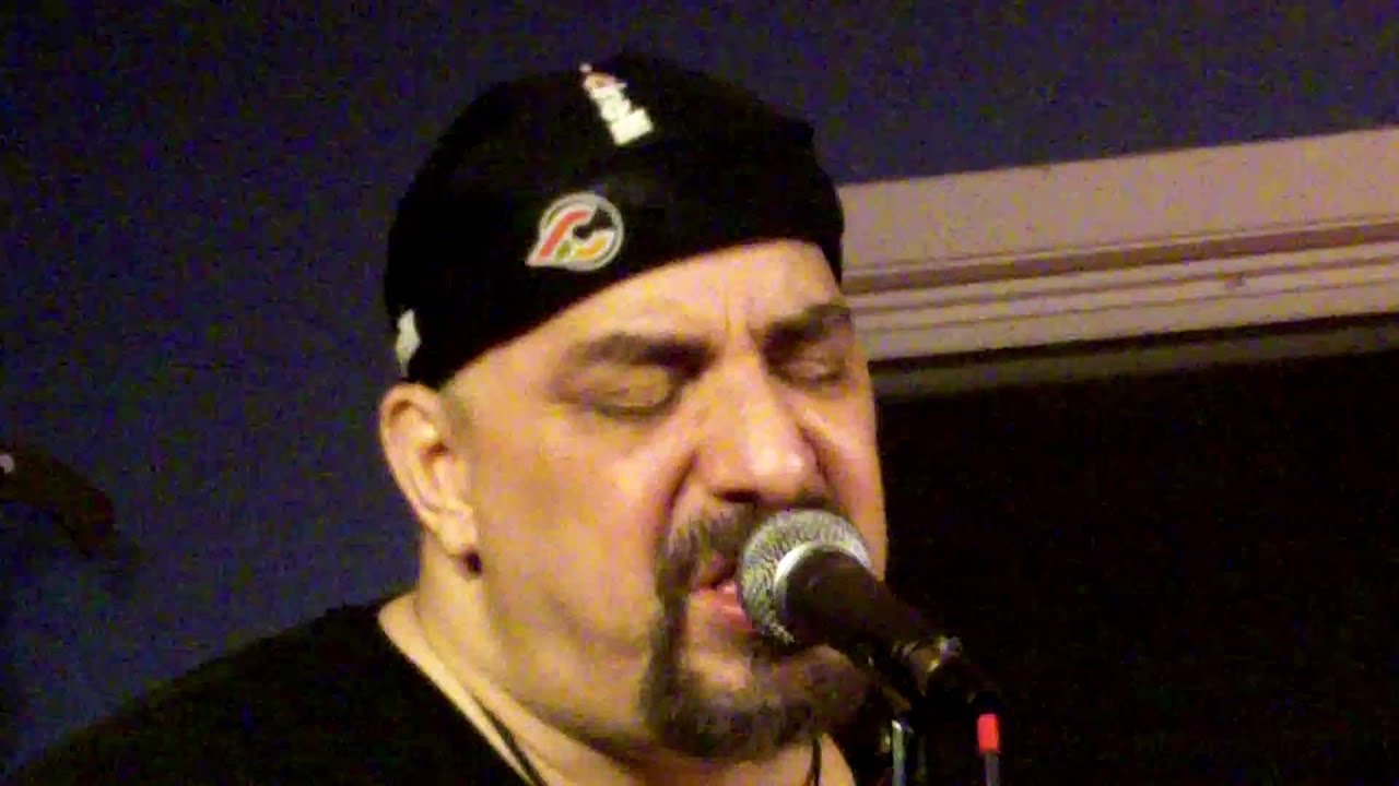 Pat DiNizio "Blue Period" 1/29/2011 Wood House Concerts St. Louis, MO